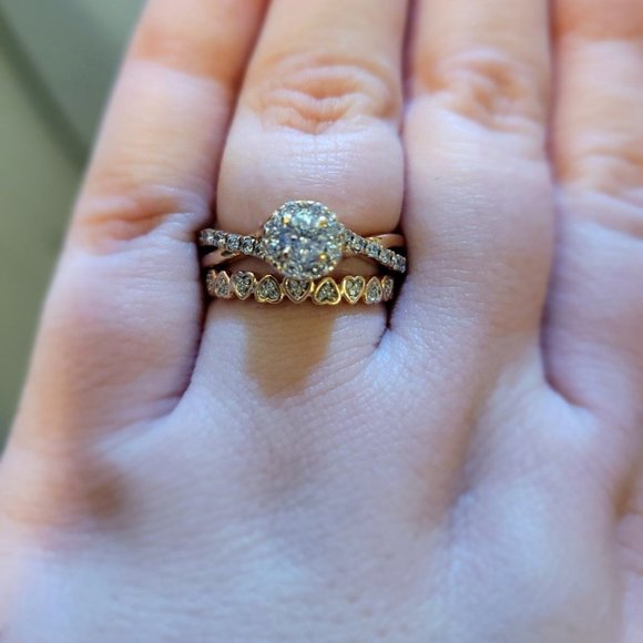 10kt rose gold diamond engagement ring - Picture 1 of 9